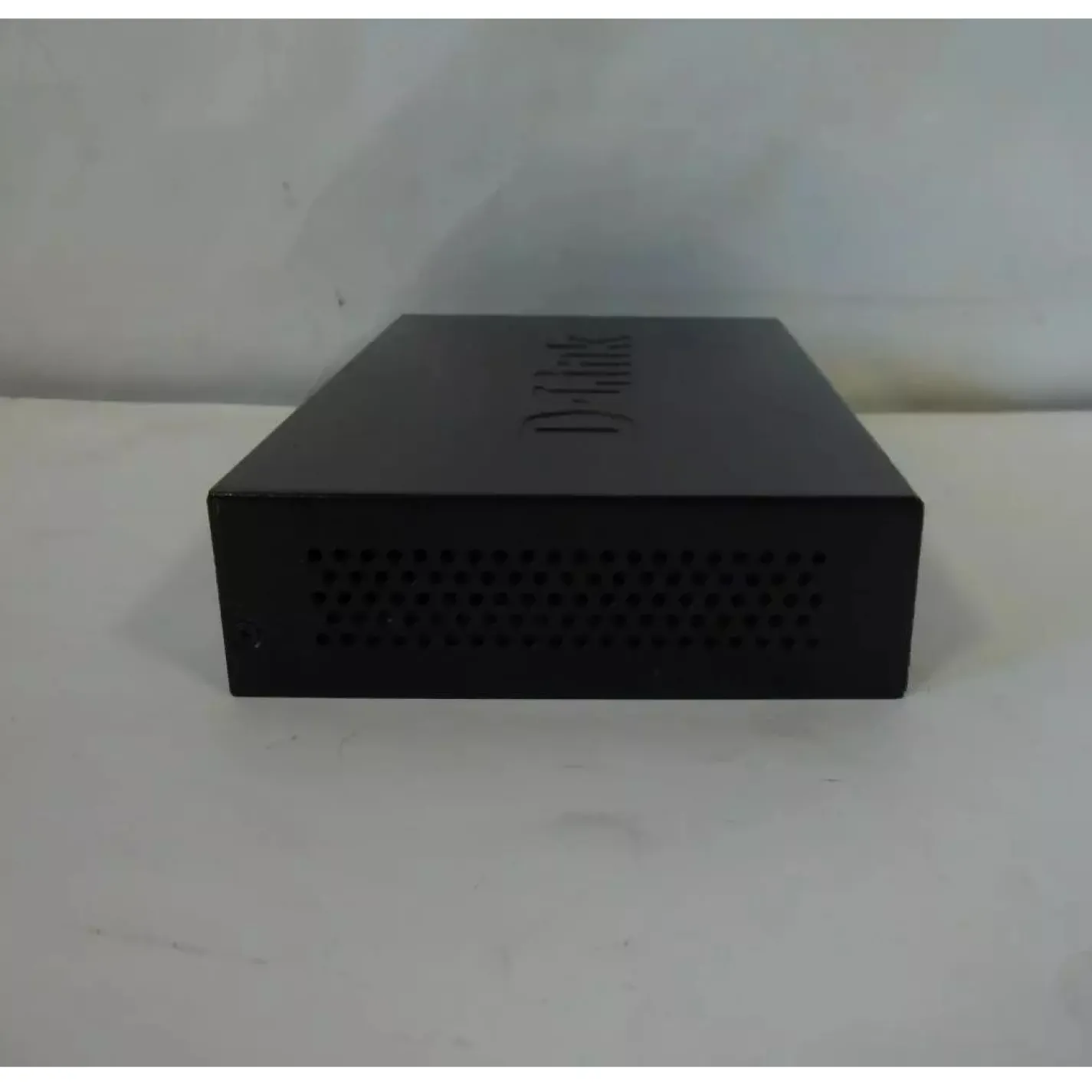 Коммутатор D-Link DGS-1008P, 8xGE 4xGE PoE, 4xGE, 80Вт - Фото 3