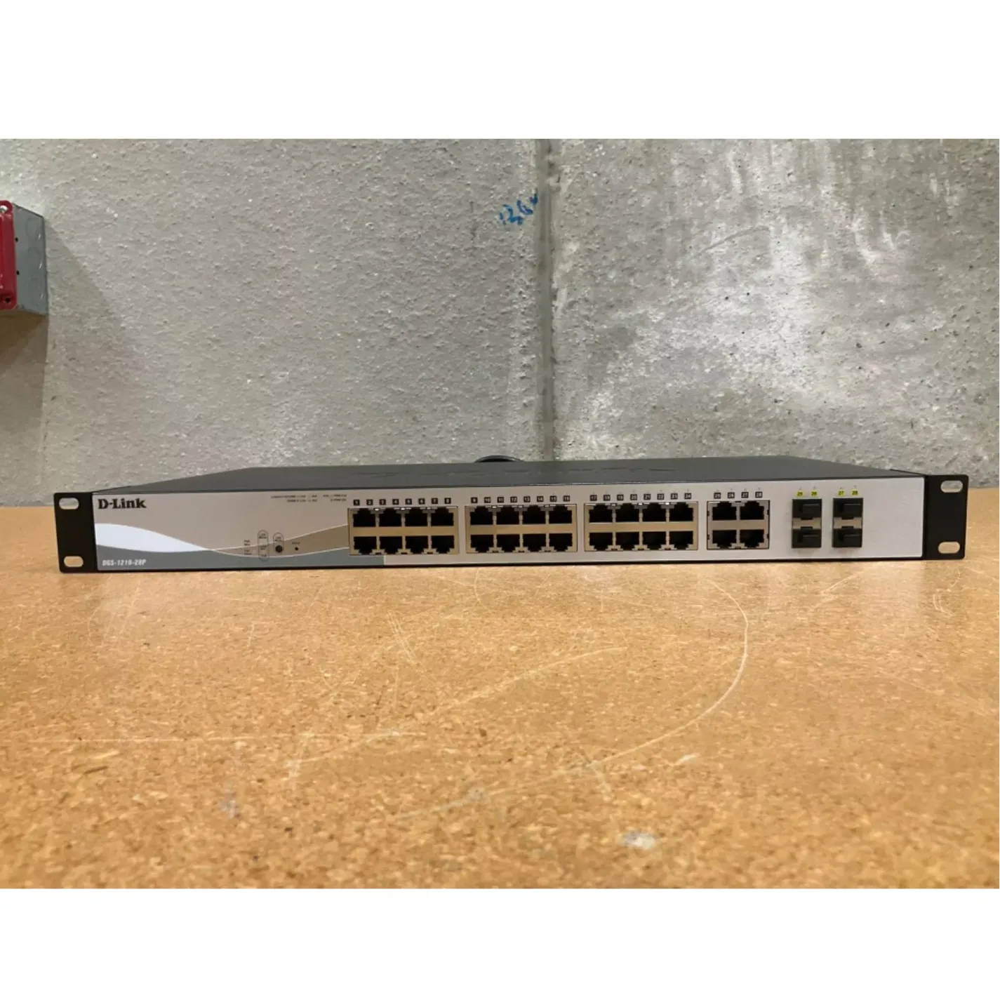 Комутатор D-Link DGS-1210-28MP 24xGE PoE, 4xSFP, 370Вт - Фото 3
