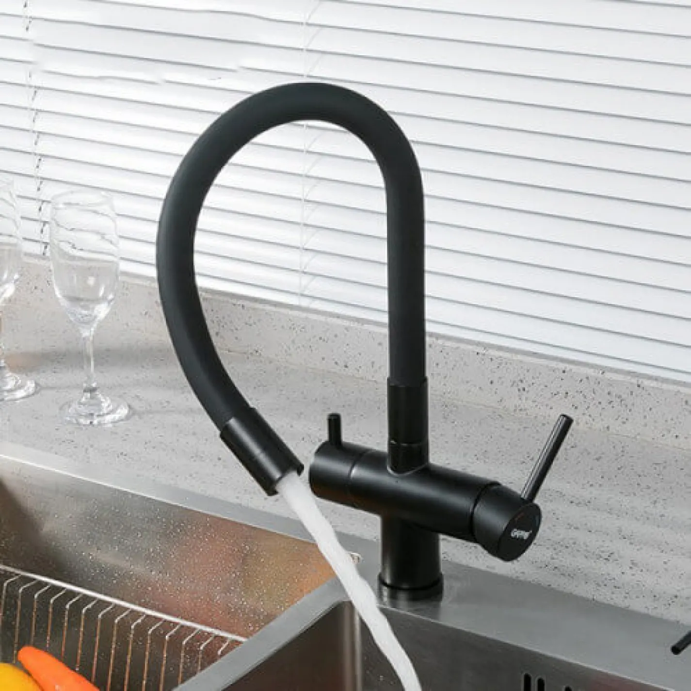 Змішувач для кухні Gappo G4398-36 на дві води з гнучким виливом, чорний - Фото 2