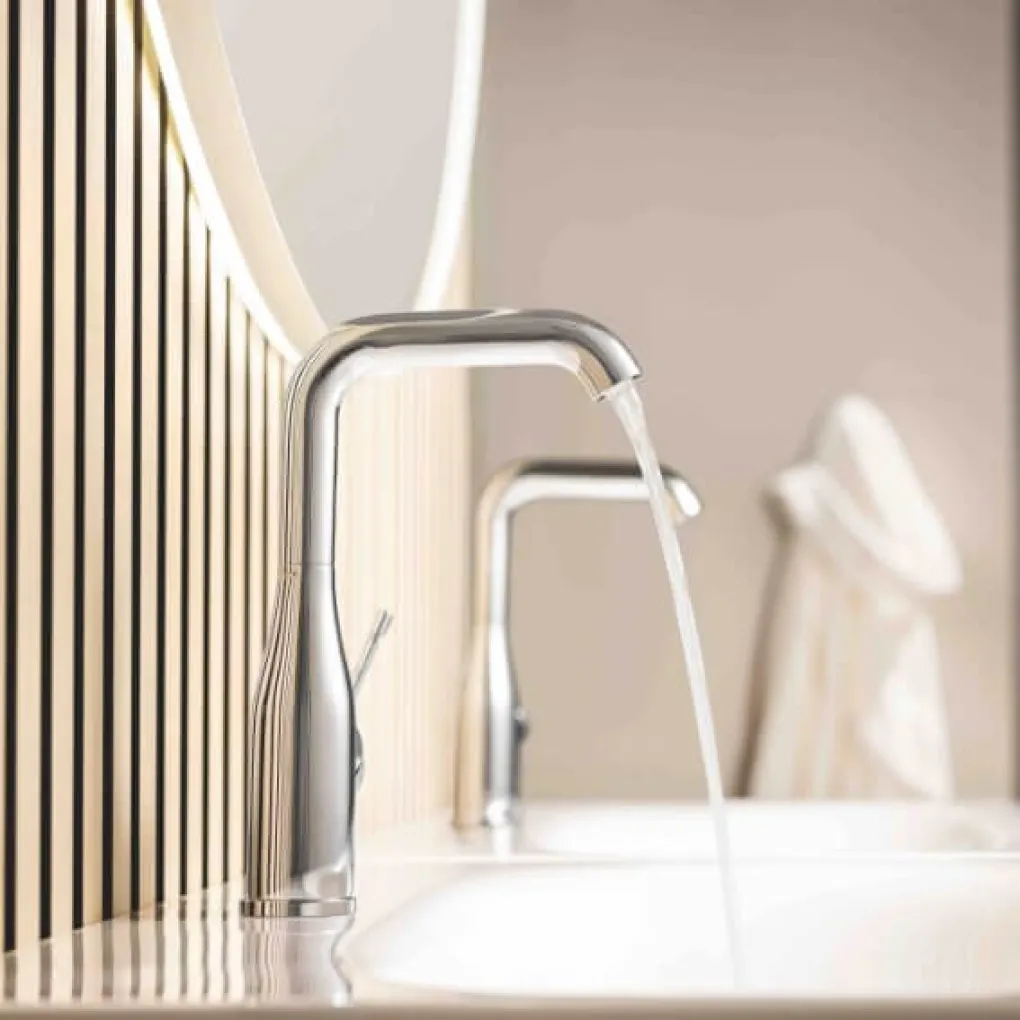 Смеситель для раковины Grohe Essence L-размера (24174001)- Фото 4