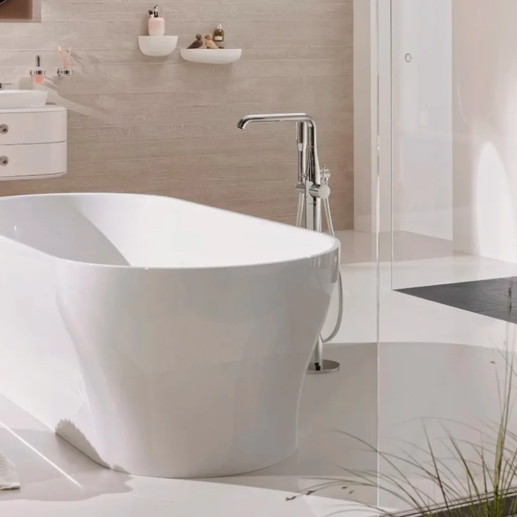 Напольный смеситель для ванны Grohe Essence New (23491001)- Фото 4