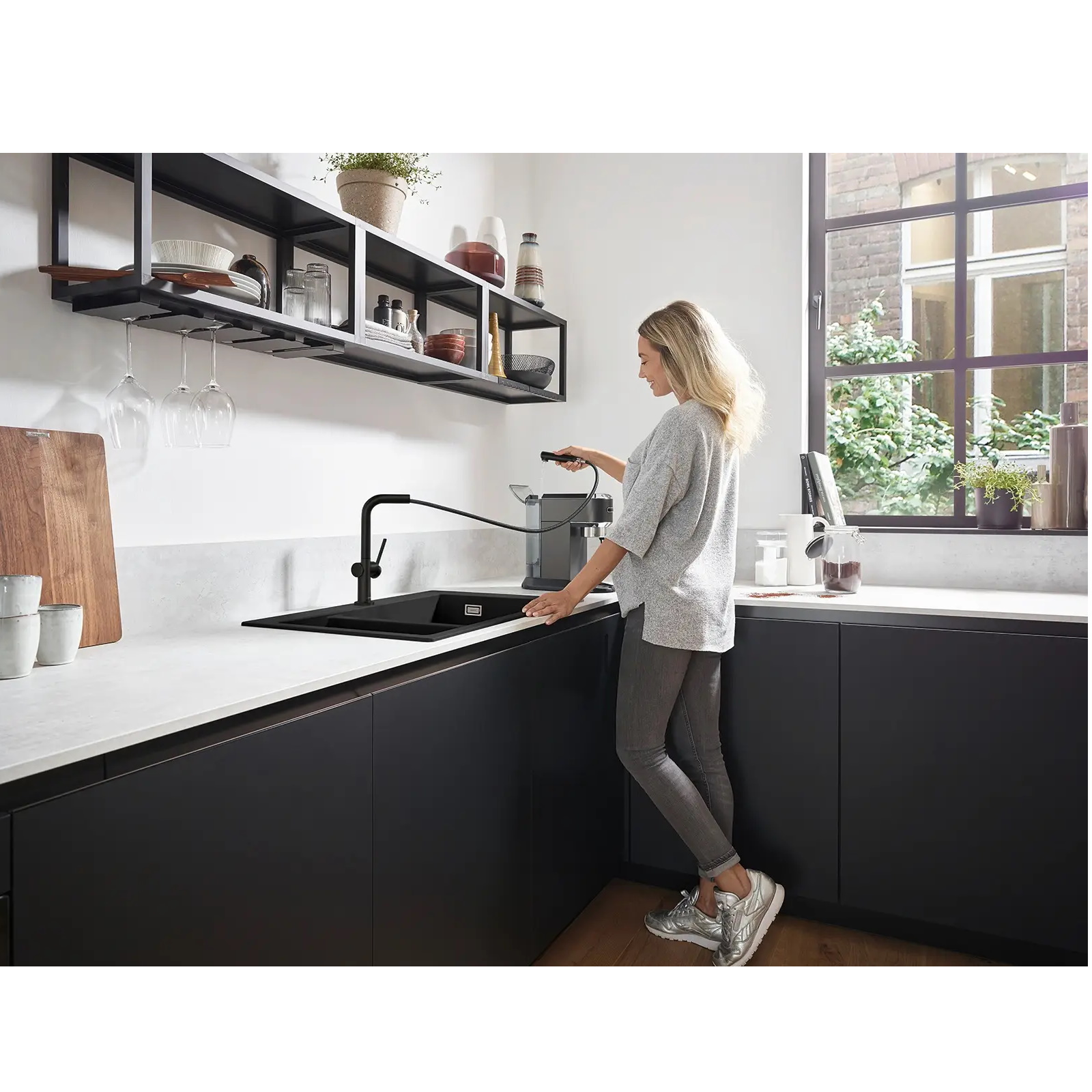 Змішувач для кухні Hansgrohe Talis M54 215 мм чорний матовий - Фото 3
