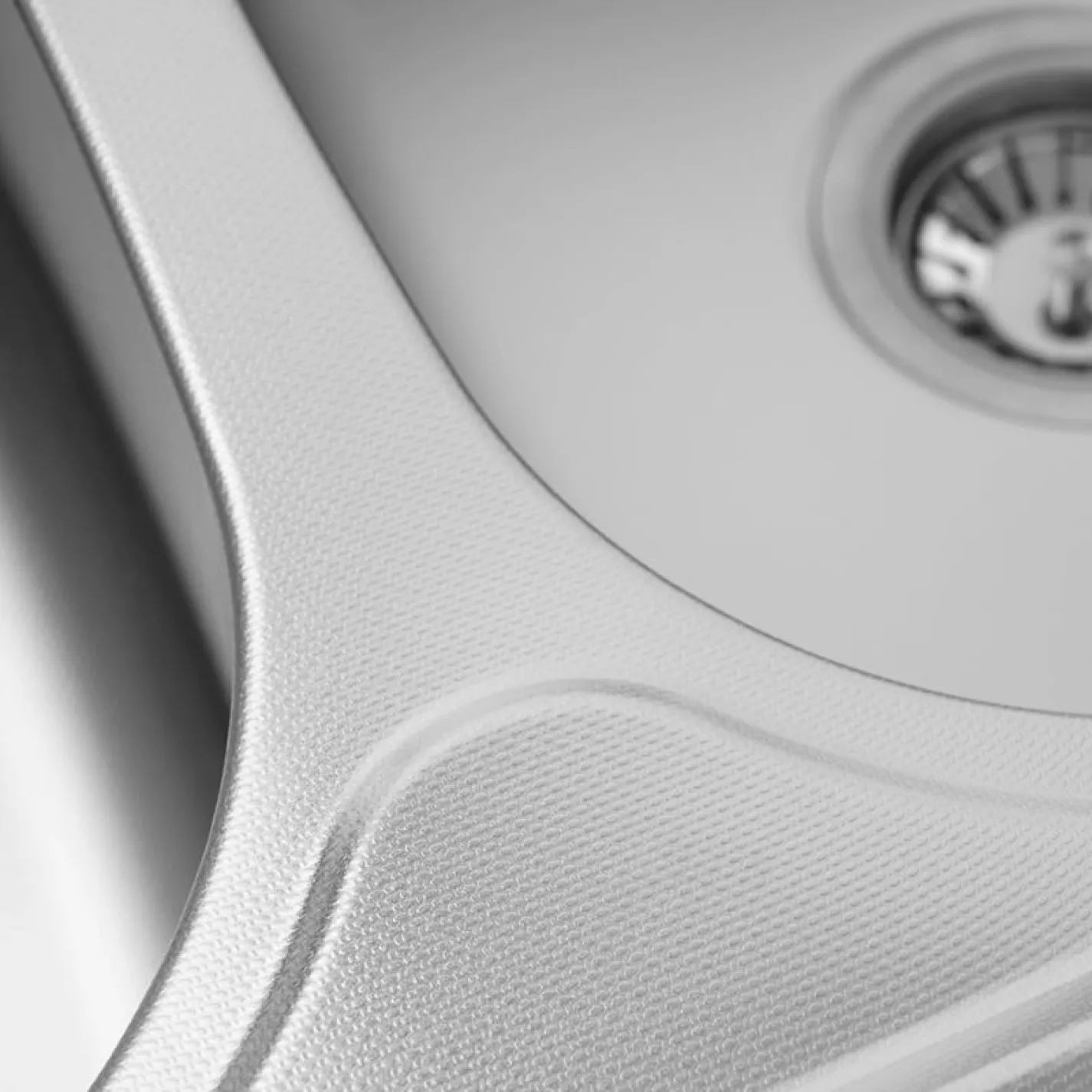 Кухонная мойка из нержавеющей стали закруглена Platinum Декор 7848D, 0,8/180 мм - Фото 2