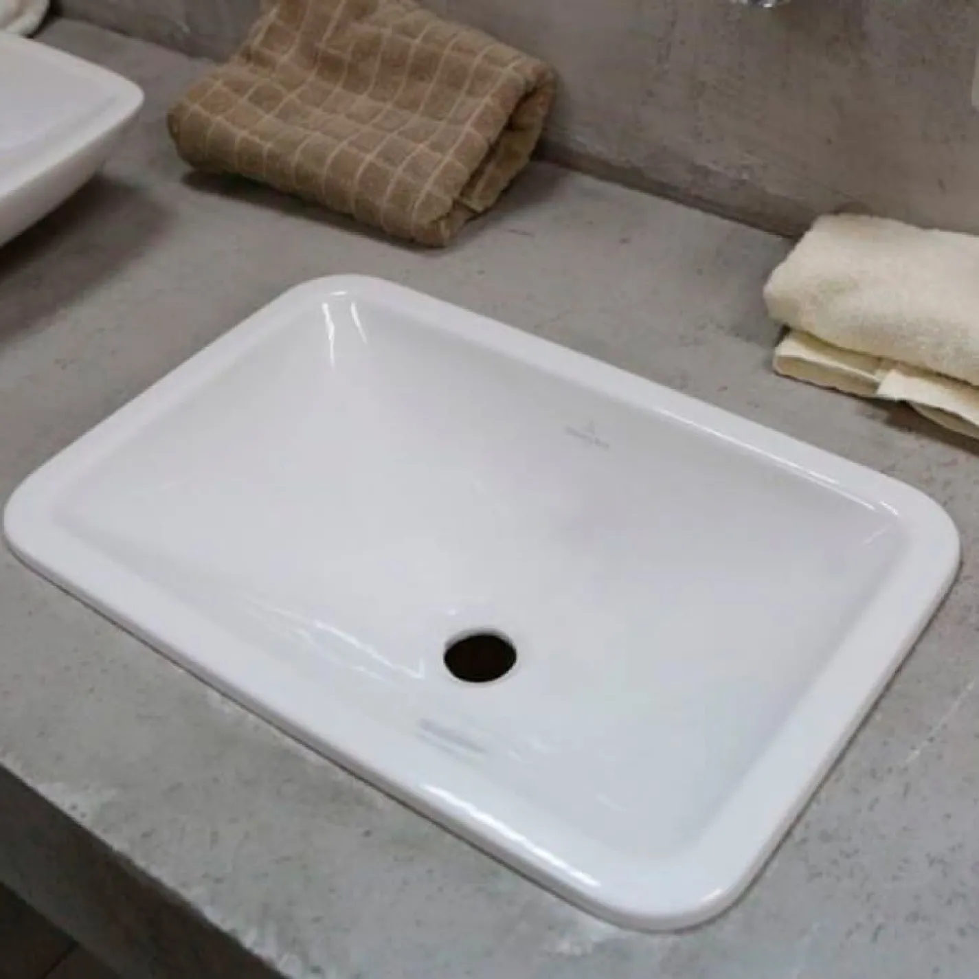 Умивальник Villeroy&Boch Loop & Friends, 675х450 мм (61452001) - Фото 3